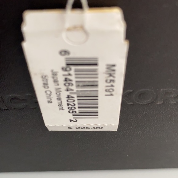 Michael Kors Black Catwalk MK5191 wristwatches womens quartz - Picture 2 of 8